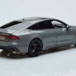 アウディ RS7 C8 スポーツバック グレー Kengfai 1:18