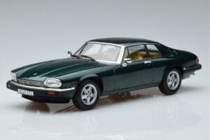 Jaguar XJS V12 グリーンメタリック Norev 1:18