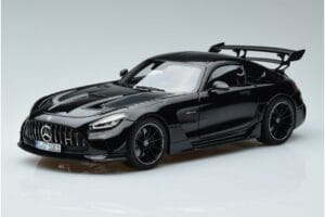 メルセデス AMG GT C190 Black Series 黒 Norev 1:18