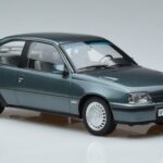 Opel オペル Kadett E GSi ブルー メタリック Norev 1:18 1:18 メタル