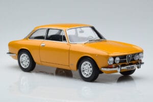 Alfa Romeo 1750 GTV イエロー Norev 1:18 187910 メタル - 画像 5/7