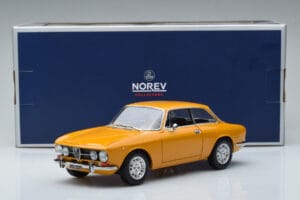 Alfa Romeo 1750 GTV イエロー Norev 1:18 187910 メタル - 画像 7/7