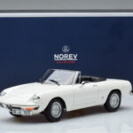 Alfa Romeo 2000 Spider ホワイト Norev 1:18 - image 7 of 7