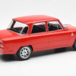Alfa Romeo Giulia Nuova Super レッド Custom Wheels MCG 1:18 - image 2 of 6