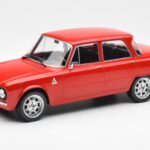 Alfa Romeo Giulia Nuova Super レッド Custom Wheels MCG 1:18
