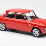 Alfa Romeo Giulia Nuova Super レッド Custom Wheels MCG 1:18 - image 4 of 6