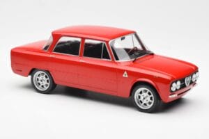Alfa Romeo Giulia Nuova Super レッド Custom Wheels MCG 1:18 MCG18333 メタル - 画像 4/6