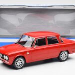 Alfa Romeo Giulia Nuova Super レッド Custom Wheels MCG 1:18 - image 6 of 6