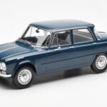 Alfa Romeo Giulia TI ペトロール ブルー Norev 1:18