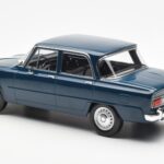 Alfa Romeo Giulia TI ペトロール ブルー Norev 1:18 - image 5 of 6