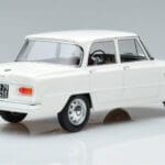 Alfa Romeo Giulia Ti Super Norev 1:18 187970 メタル - image 2 of 6