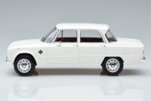 Alfa Romeo Giulia Ti Super Norev 1:18 187970 メタル - 画像 3/6