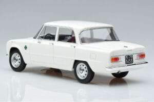 Alfa Romeo Giulia Ti Super Norev 1:18 187970 メタル - 画像 5/6