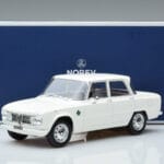 Alfa Romeo Giulia Ti Super Norev 1:18 187970 メタル - image 6 of 6