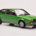 Alfa Romeo Alfasud Sprint グリーン Otto 1:18 - image 4 of 6