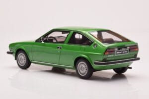 Alfa Romeo Alfasud Sprint グリーン Otto 1:18 OT1043 レジン - 画像 5/6