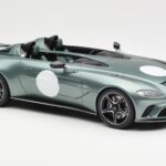 Aston Martin V12 Speedster グリーンメタリック GT Spirit 1:18 - image 4 of 6