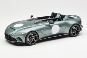 Aston Martin V12 Speedster グリーンメタリック GT Spirit 1:18