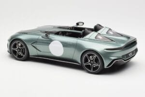 Aston Martin V12 Speedster グリーンメタリック GT Spirit 1:18 GT906 レジン - 画像 5/6