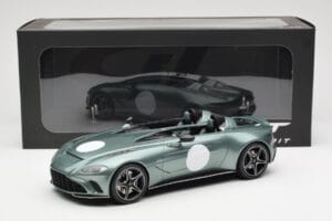 Aston Martin V12 Speedster グリーンメタリック GT Spirit 1:18 GT906 レジン - 画像 6/6