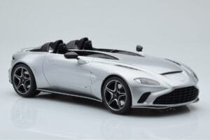 Aston Martin V12 Speedster シルバー GT Spirit 1:18 GT430 レジン - 画像 4/6