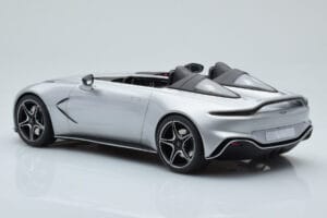 Aston Martin V12 Speedster シルバー GT Spirit 1:18 GT430 レジン - 画像 5/6