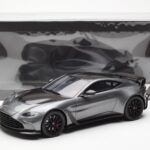 Aston Martin V12 Vantage マグネティックシルバー GT Spirit 1:18 - image 6 of 6