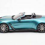Aston Martin V12 Vantage Roadster タヨスターコイズグリーン GT Spirit 1:18 - image 3 of 6