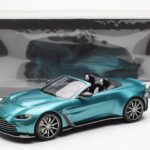 Aston Martin V12 Vantage Roadster タヨスターコイズグリーン GT Spirit 1:18 - image 6 of 6