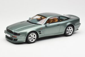 Aston Martin V8 Vantage グリーン GT Spirit 1:18
