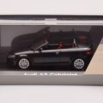 Audi A3 8P カブリオレ ブラック Minichamps 1:43 - image 4 of 4