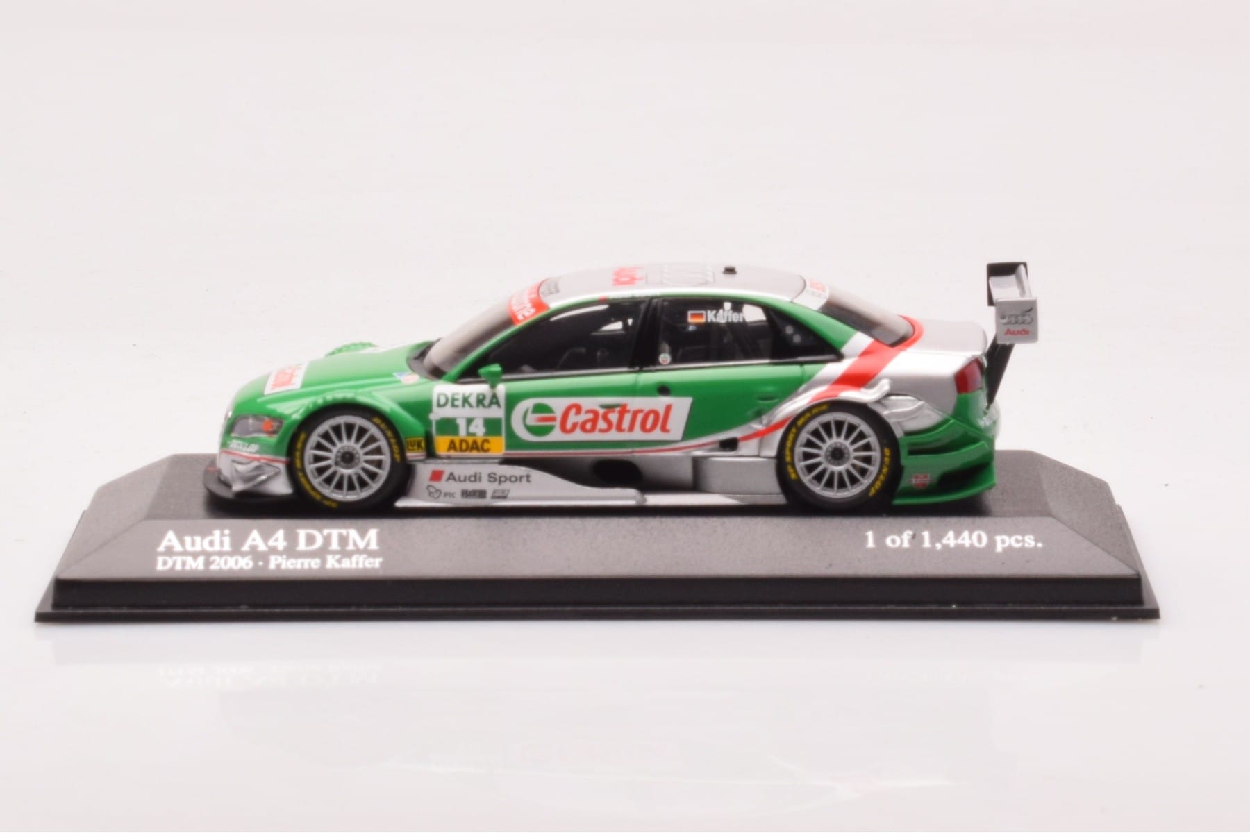 Audi A4 B7 DTM Team Phoenix #14 F. Kaffer DTM 2006 Minichamps 1:43 400061514 メタル