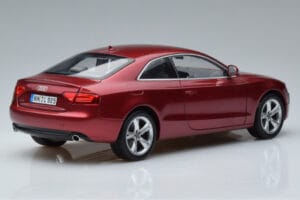 Audi A5 B8 ガーネットレッド Norev 1:18 188352 メタル - 画像 3/7