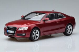 Audi A5 B8 ガーネットレッド Norev 1:18 188352 メタル