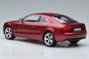 Audi A5 B8 ガーネットレッド Norev 1:18 188352 メタル - 画像 6/7