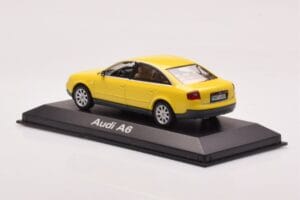 Audi A6 C5 イエロー Minichamps 1:43 IND47004 メタル - 画像 3/4