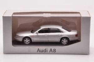 Audi A8 D2 シルバー Minichamps 1:43 433013006 メタル - 画像 4/4