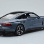Audi E-Tron GT グレー GT Spirit 1:18 - image 2 of 6