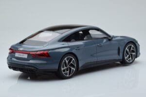 Audi E-Tron GT グレー GT Spirit 1:18 GT393 レジン - 画像 2/6