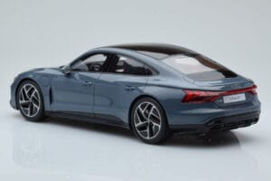 Audi E-Tron GT グレー GT Spirit 1:18 GT393 レジン - 画像 5/6