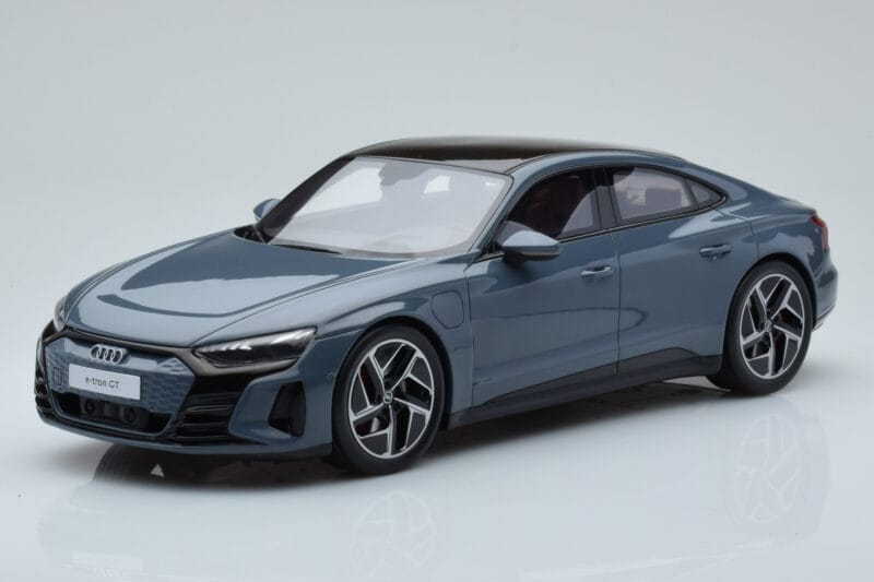 Audi E-Tron GT グレー GT Spirit 1:18
