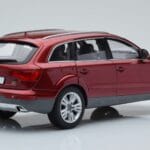 Audi Q7 4L ガーネットレッド Kyosho 1:18 - image 3 of 8