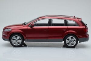 Audi Q7 4L ガーネットレッド Kyosho 1:18 09222R メタル - 画像 4/8