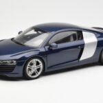 Audi R8 4.2 FSI V8 ブルー Kyosho 1:18