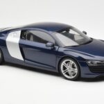 Audi R8 4.2 FSI V8 ブルー Kyosho 1:18 - image 6 of 8