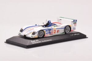 Audi R8 #2 E. Pirro / F. Biela / A. McNish 12 Hours of Sebring 2nd Place 2005 Minichamps 1:43 400051302 メタル - 画像 2/4