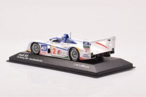 Audi R8 #2 E. Pirro / F. Biela / A. McNish 12 Hours of Sebring 2nd Place 2005 Minichamps 1:43 400051302 メタル - 画像 3/4