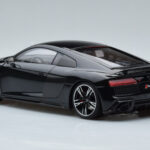 Audi R8 Performance ブラック Kengfai 1:18 - image 7 of 10