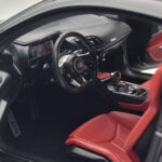 Audi R8 Performance ブラック Kengfai 1:18 - image 8 of 10