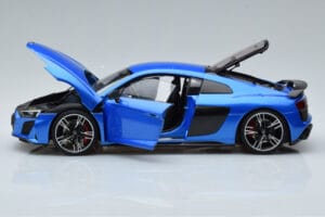 Audi R8 Performance ブルー Kengfai 1:18 VAKF-0355 メタル - 画像 4/10